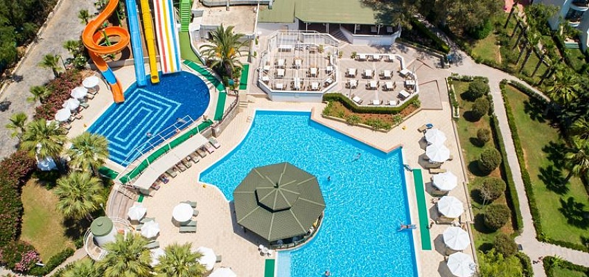 CRYSTAL GREEN BAY RESORT & SPA - Изображение 0