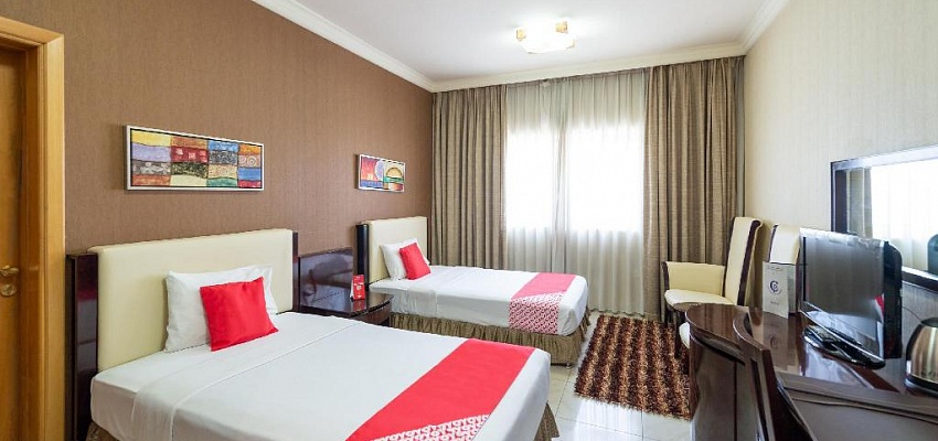 CRYSTAL PLAZA HOTEL - Изображение 0