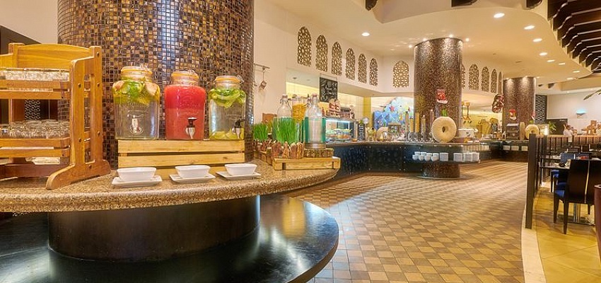 BAHI AJMAN PALACE HOTEL - Изображение 0