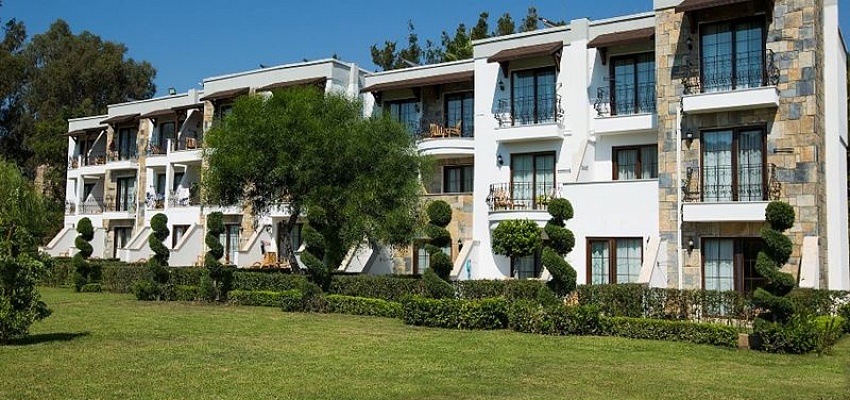 CRYSTAL GREEN BAY RESORT & SPA - Изображение 0