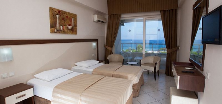 BATIHAN BEACH RESORT - Изображение 0