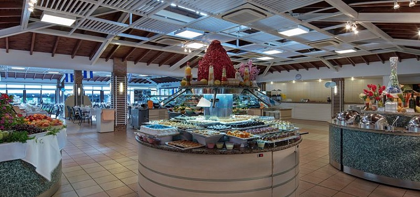 CRYSTAL GREEN BAY RESORT & SPA - Изображение 0