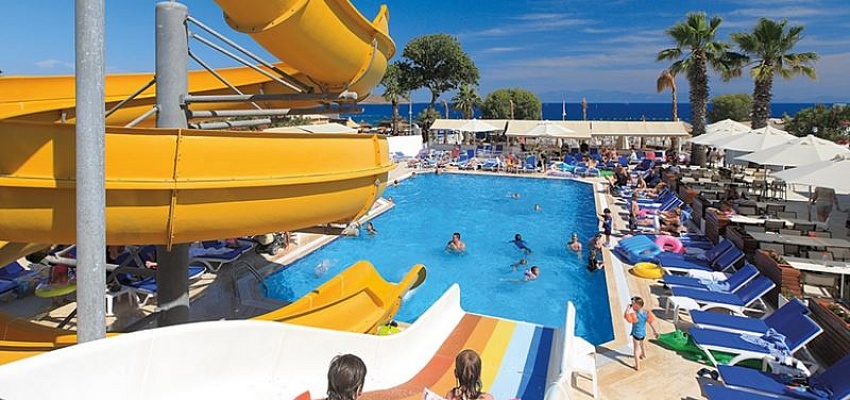 PETUNYA BEACH RESORT - Изображение 0