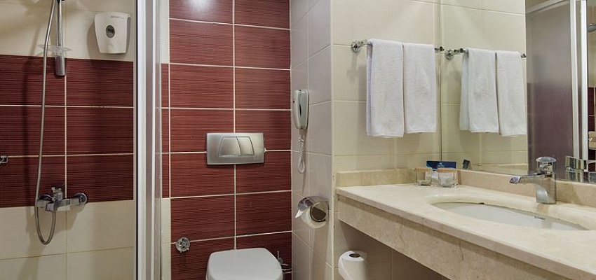 CRYSTAL GREEN BAY RESORT & SPA - Изображение 0