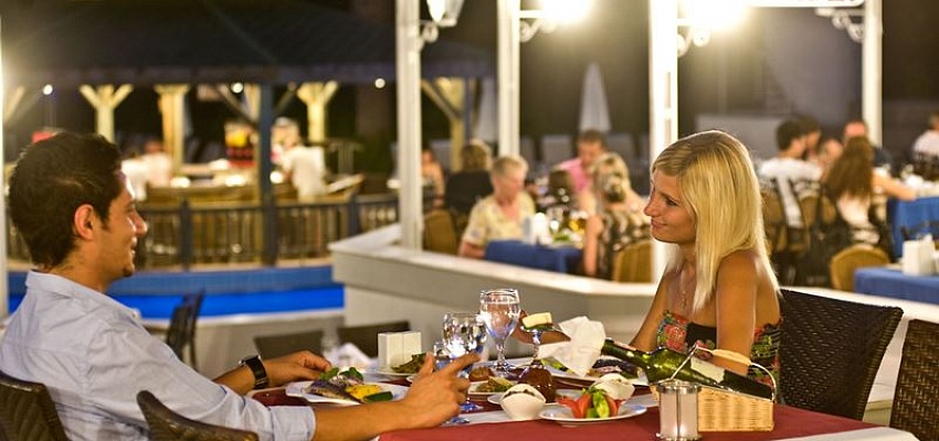 CRYSTAL GREEN BAY RESORT & SPA - Изображение 0