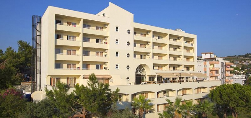 TUNTAS FAMILY SUITES KUSADASI - Изображение 0