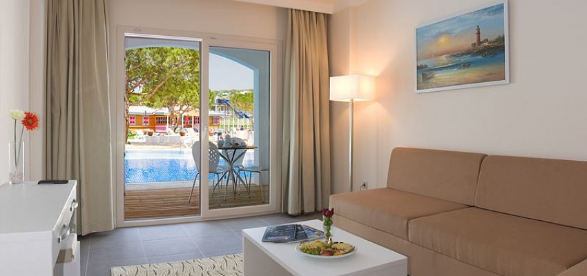 BATIHAN BEACH RESORT - Изображение 0
